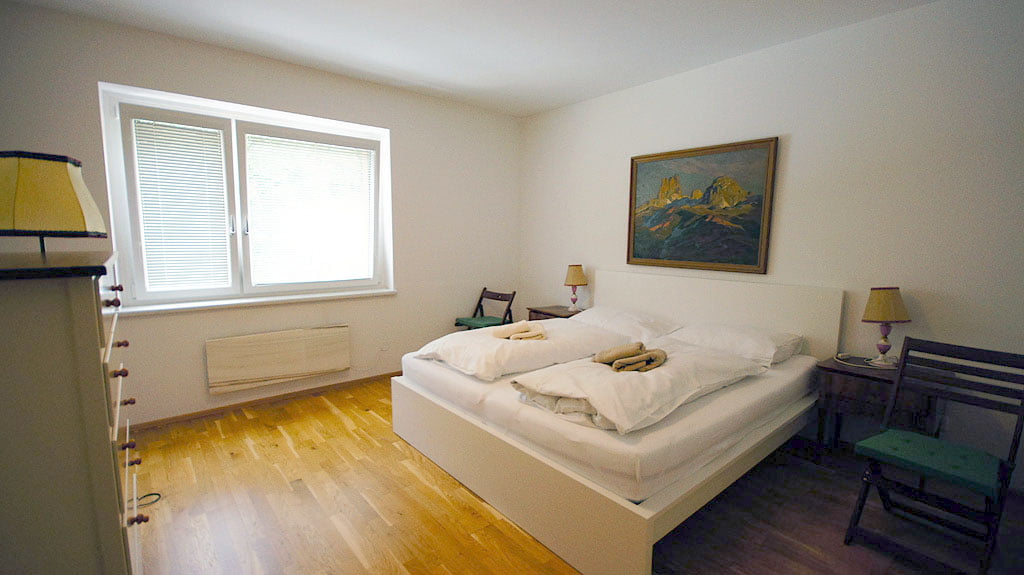 Sonnenhang Schlafzimmer 1