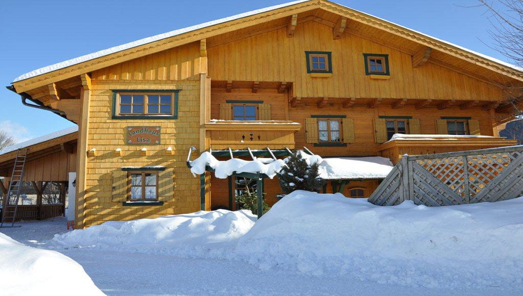 Appartementhaus LisaB Aussen